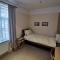 Hatsue Guest House - Camberley