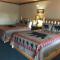 Warrensburg Inn & Suites - 6 Mi to Lake George
