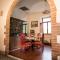 Rustic Tuscan Apartment