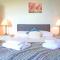 Bury Villa - 7 bedrooms sleeping 18 guests - Gosport