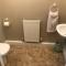 Starfish Cottage- private beach access- dog friendly - Charlestown