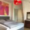Napoleon Chateau Luxuryapartment for 18 guests with Pool near Paris!