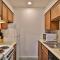 Cedarbrook Queen Suite 103