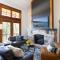 Luxury Top Floor Residence in the Village at Northstar - Catamount 403 - Truckee