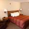 Shenandoah Inn & Suites - Shenandoah