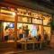 Mad Cat Hostel Osaka & Bar
