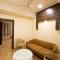 Ponnis Hotel