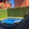 Casa em Condomínio com Piscina Privativa