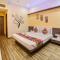 FabHotel Bee Town