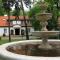Dedek Park - historyczny dworek w pięknym Parku Skaryszewskim obok Stadionu Narodowego