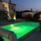 Golf de Pont Royal Villa les Micocouliers climatisée 4 chambres Piscine chauffée Parking