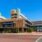 Foto: BEST WESTERN PLUS Lake Kawana Hotel 36/50