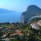 La Quiete 07 lake view Apartment by Gardadomusmea
