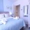 Newquay Escape, 5 spacious ensuite bedrooms & parking- Simplycheckin