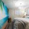 Beach Cottage with heated pool just off Siesta Key