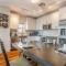 Modern & Fully Furnished Apartments in the Heart of the City
