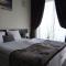Family Hotel Novel City