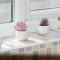 Modern and Spacious Home From Home 1 mile from M1 - with Netflix, Prime Video, PS5, free parking, superfast WiFi, BBQ - Sleeps 11 - By Brightleap Apartments