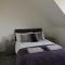 Carvetii - Edward House C - 2 Dbl bed 2nd floor flat - Dunfermline