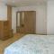 Spacious 2-bed apartment in central Kingston near Richmond Park - كينجستون أبون تيمز