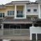 My Homestay N16 (14 pax) @ Golden Hills Night Market
