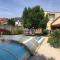 Garden & Pool apartment - ترنافا