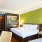 Graceland Khaolak Beachfront Resort - Khao Lak