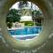 Breathing Earth - Rooms and Pool