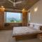 SaffronStays Serenity - 2BR villa overlooking Lake Kadwa with garden, swings & treks near Sula Vineyard