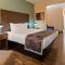 Best Western Plus New Barstow Inn & Suites - Barstow