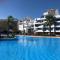 Beautiful New Apartment with Sea View