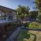 Mimosa Holiday House