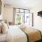 Blanjong Homestay by ecommerceloka
