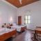 Five Rose Siem Reap Hostel