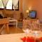 Central Charming Home with Garden near Parking and NDK