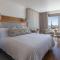 Oceans Guest House & Luxurious Apartments - Struisbaai