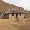 Twin Peaks Cottages and Horse Trekking