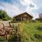 Le Chalet du Chemin et sa Roulotte - Berviller-en-Moselle