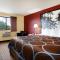 Super 8 by Wyndham Chester/Richmond Area