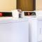 Super 8 by Wyndham Chester/Richmond Area