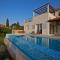 Foto: Mirca Villa Sleeps 12 Pool Air Con WiFi