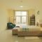 Foto: OYO 266 Home 308, Spring Oasis, Dubai Silicon Oasis 3/36