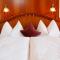 Hotel Nocturnes