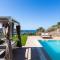 Paris Villa, with Pool, BBQ, Playground & SeaViews, By ThinkVilla - Balíon