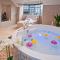 Windermere Boutique Hotel Spa Suites & Hot Tubs