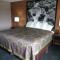 Super 8 by Wyndham Lynnwood - لينوود