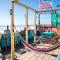 ITH San Diego Beach Bungalow Surf Hostel