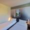 B&B HOTEL Pau Zénith