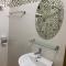 Bes Home & Tours
