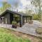 Foto: Three-Bedroom Holiday Home in Martofte